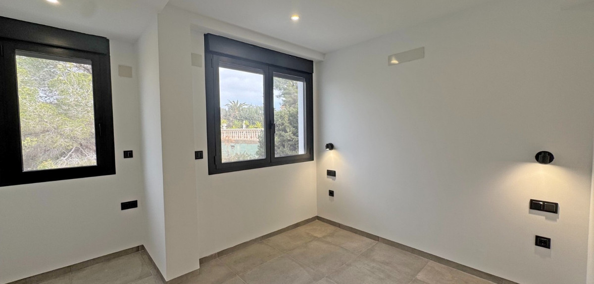 Property main view 43