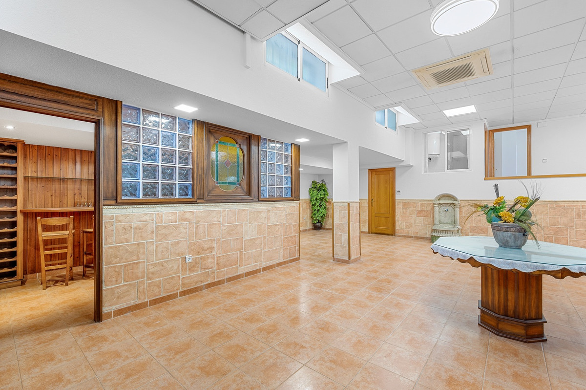 Property main view 44