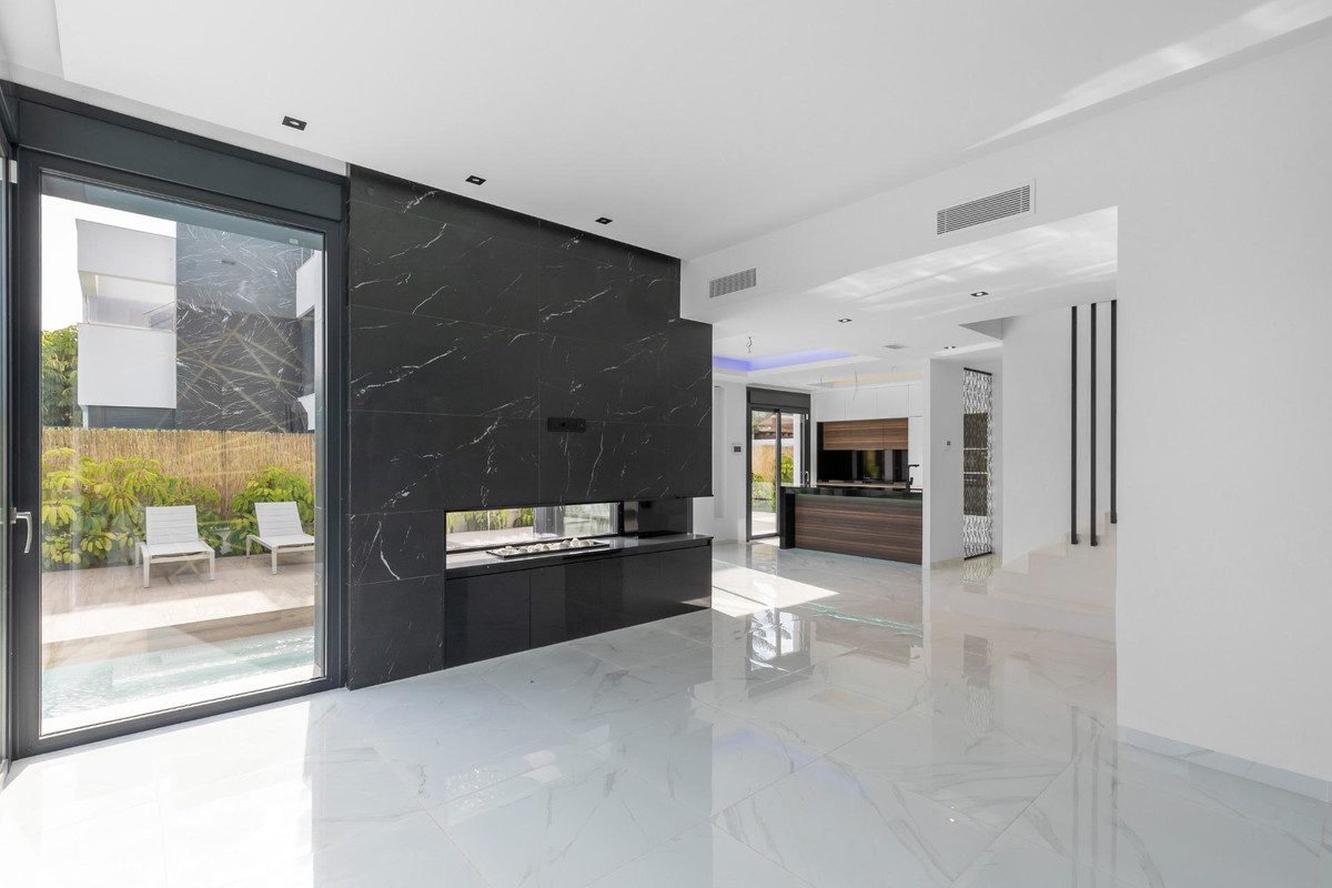 Property main view 33