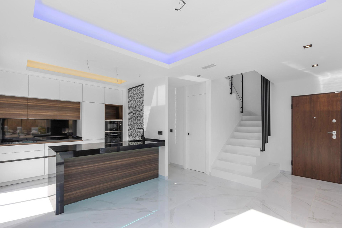 Property main view 44