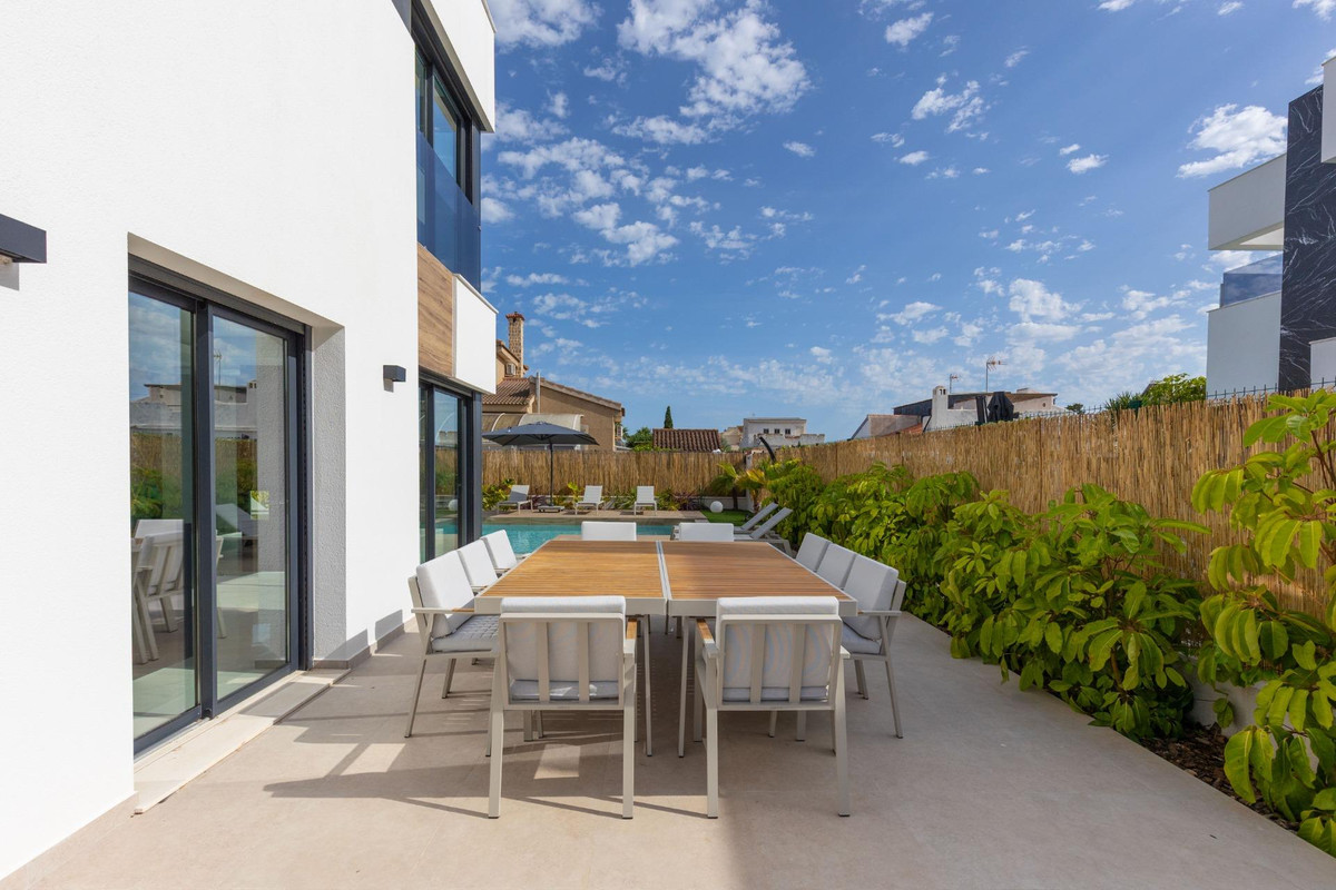 Property main view 48