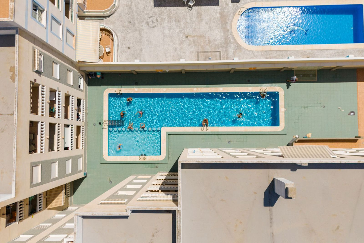 Appartement te koop in Torrevieja | 2 slaapkamers H5263612