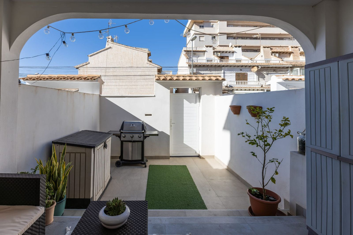 Huis te koop in Torrevieja | 3 slaapkamers H5264341