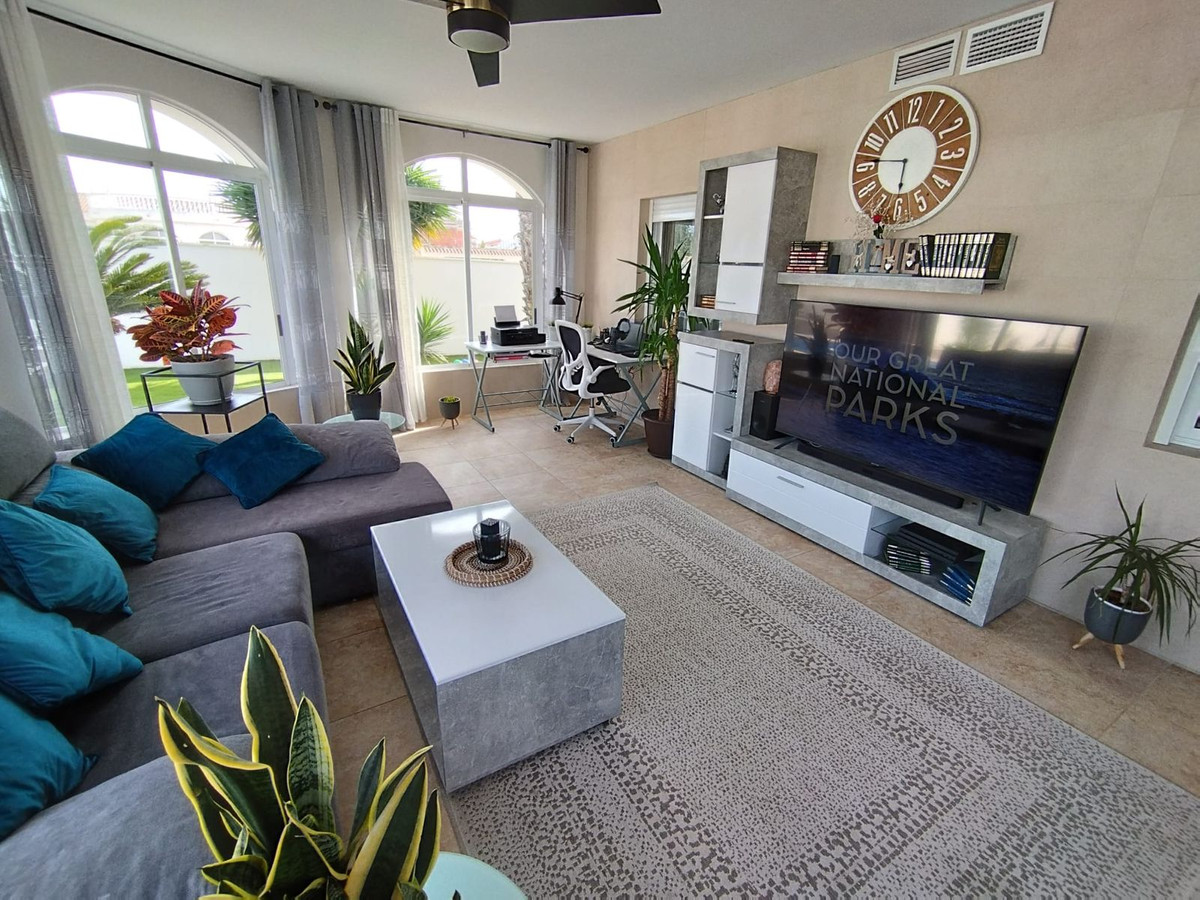 Huis te koop in Torrevieja | 5 slaapkamers H5300479