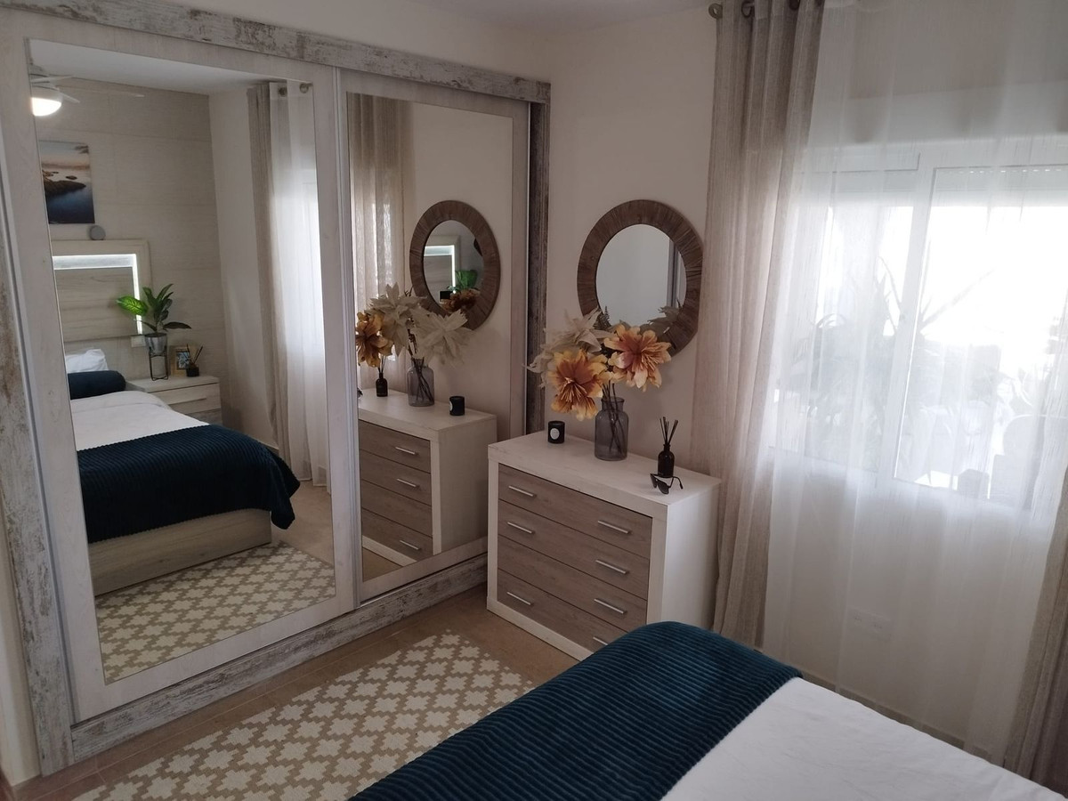 Huis te koop in Torrevieja | 5 slaapkamers H5300479