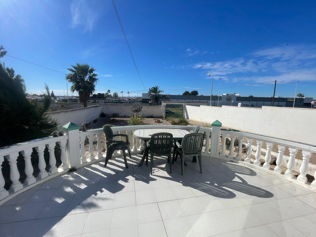 Huis te koop in Torrevieja | 3 slaapkamers H5300488