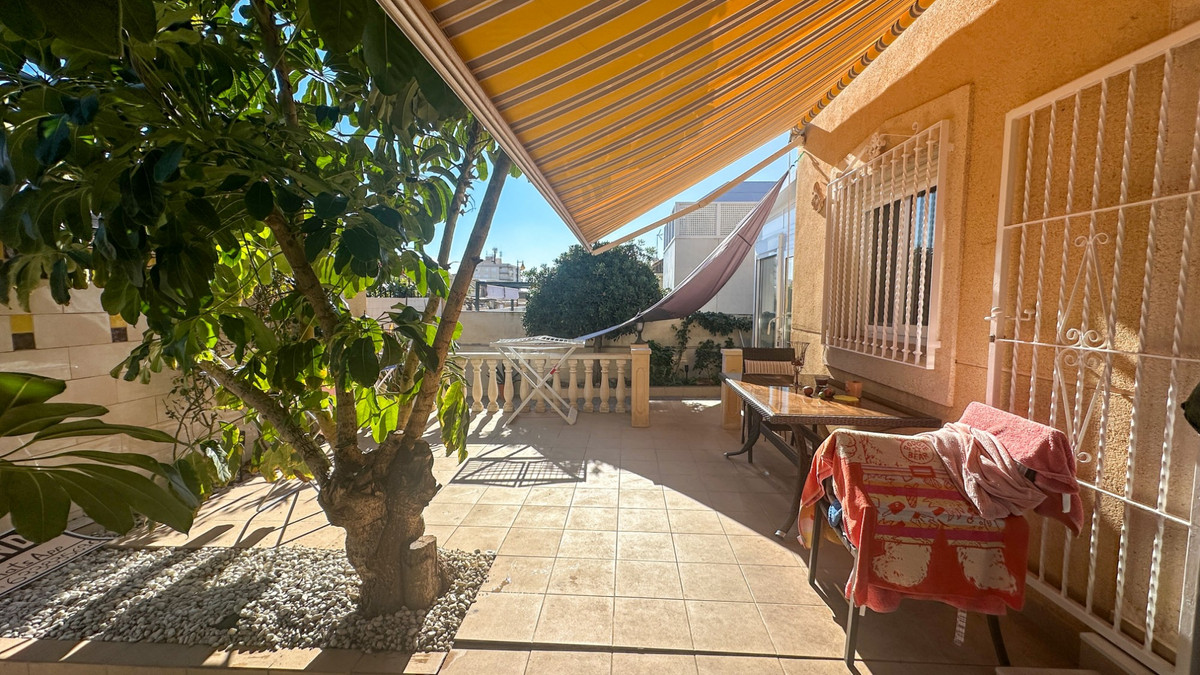 Huis te koop in Torrevieja | 2 slaapkamers H5302690