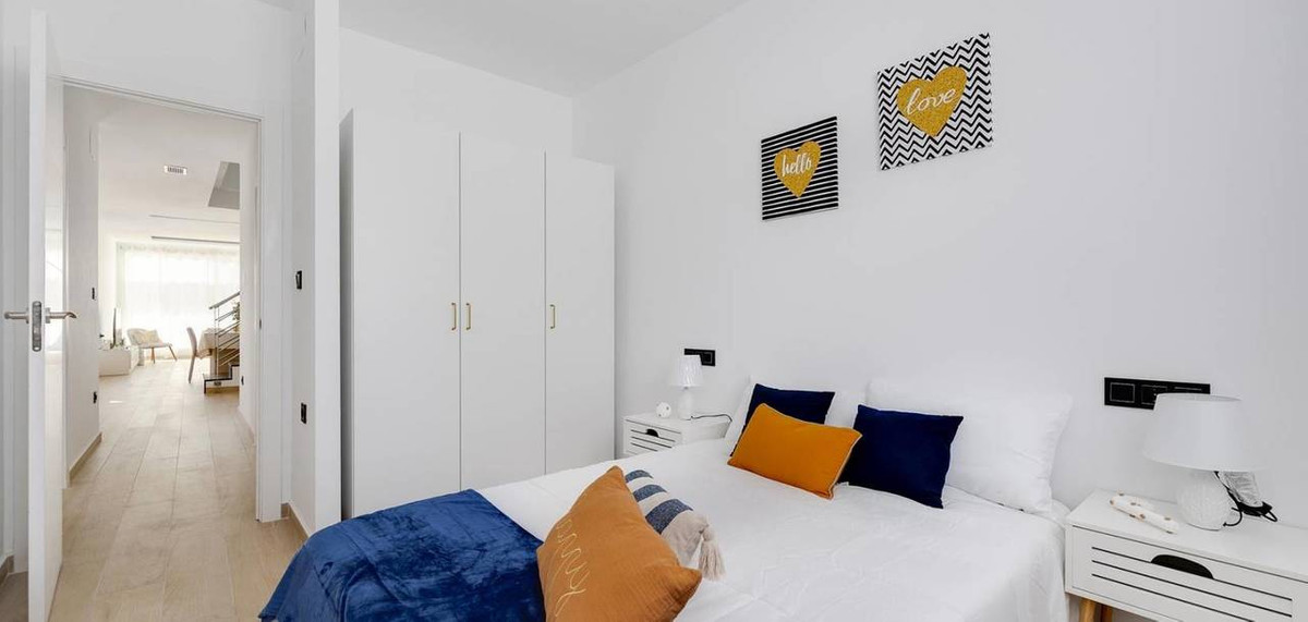 Huis te koop in Torrevieja | 3 slaapkamers H5308360