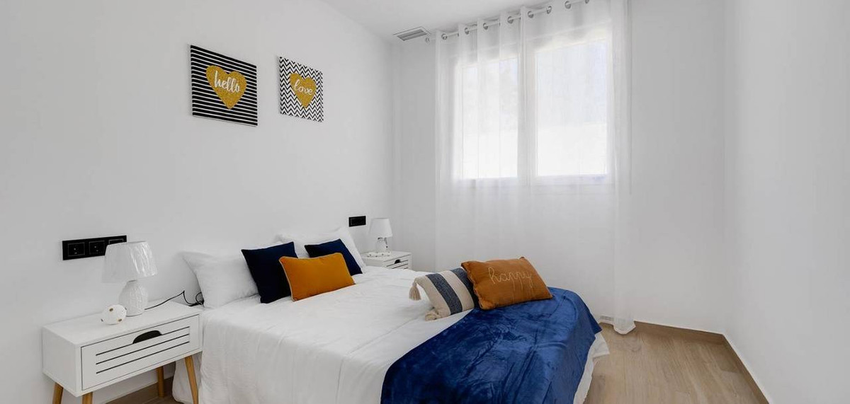 Huis te koop in Torrevieja | 3 slaapkamers H5308360