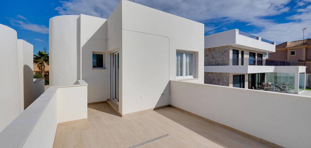 Huis te koop in Torrevieja | 3 slaapkamers H5308360