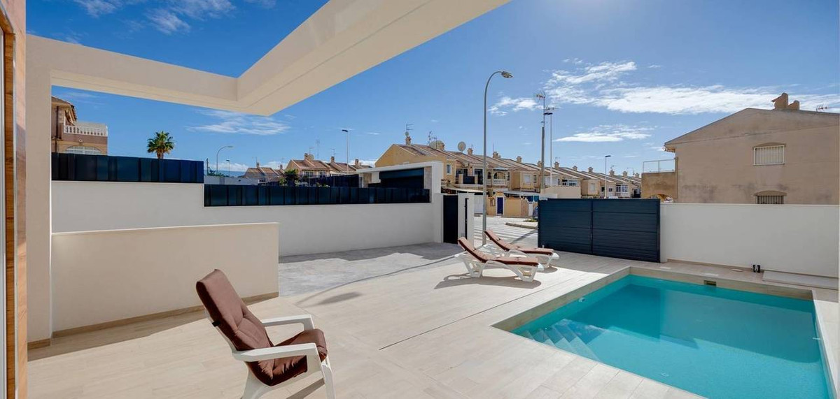 Huis te koop in Torrevieja | 3 slaapkamers H5308360