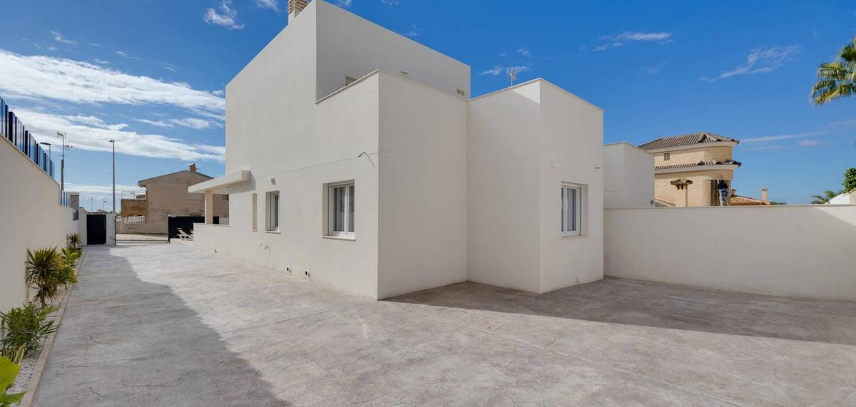 Huis te koop in Torrevieja | 3 slaapkamers H5308360