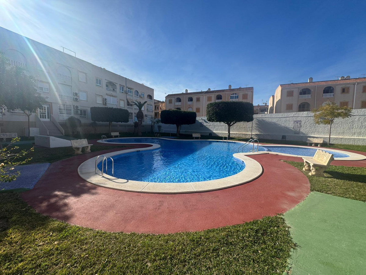 Appartement te koop in Torrevieja | 2 slaapkamers H5309527