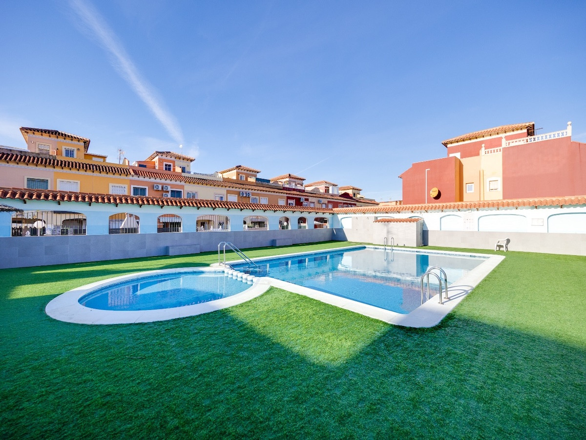 Huis te koop in Torrevieja | 2 slaapkamers H5310394