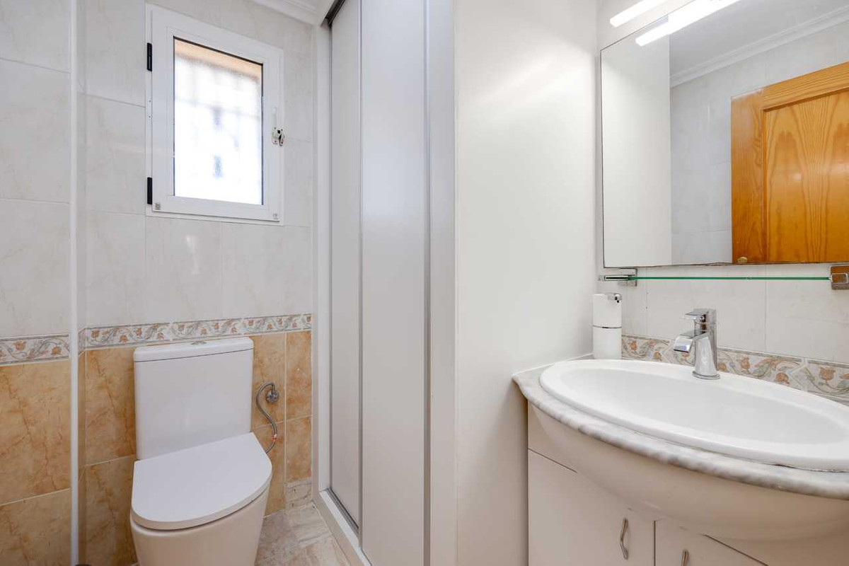 Huis te koop in Torrevieja | 3 slaapkamers H5324710