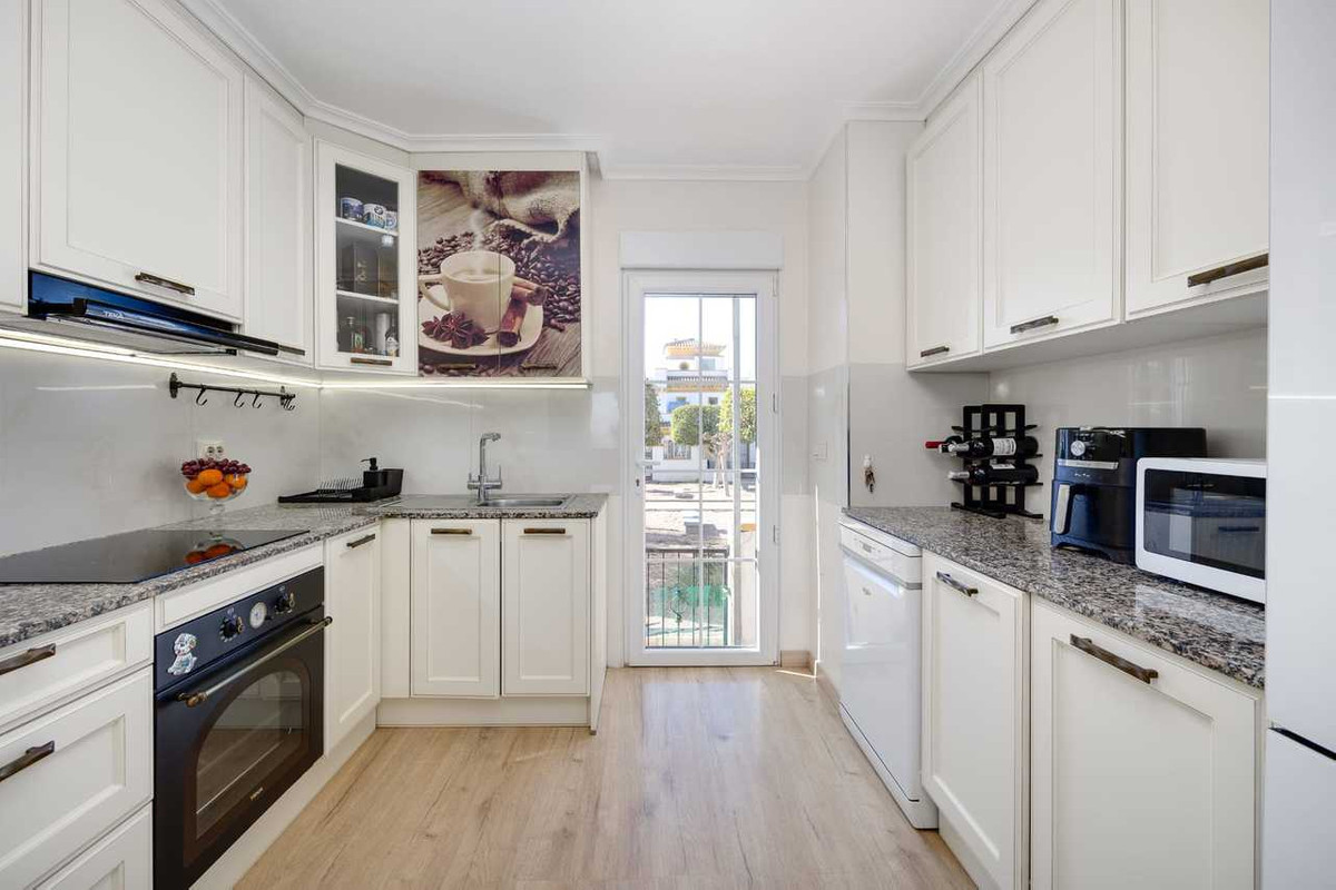 Huis te koop in Torrevieja | 3 slaapkamers H5324710