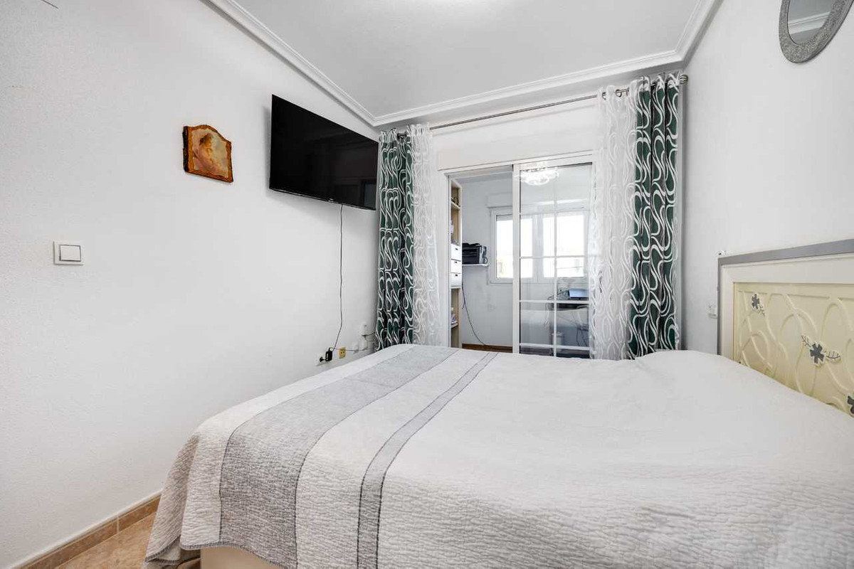 Huis te koop in Torrevieja | 3 slaapkamers H5324710