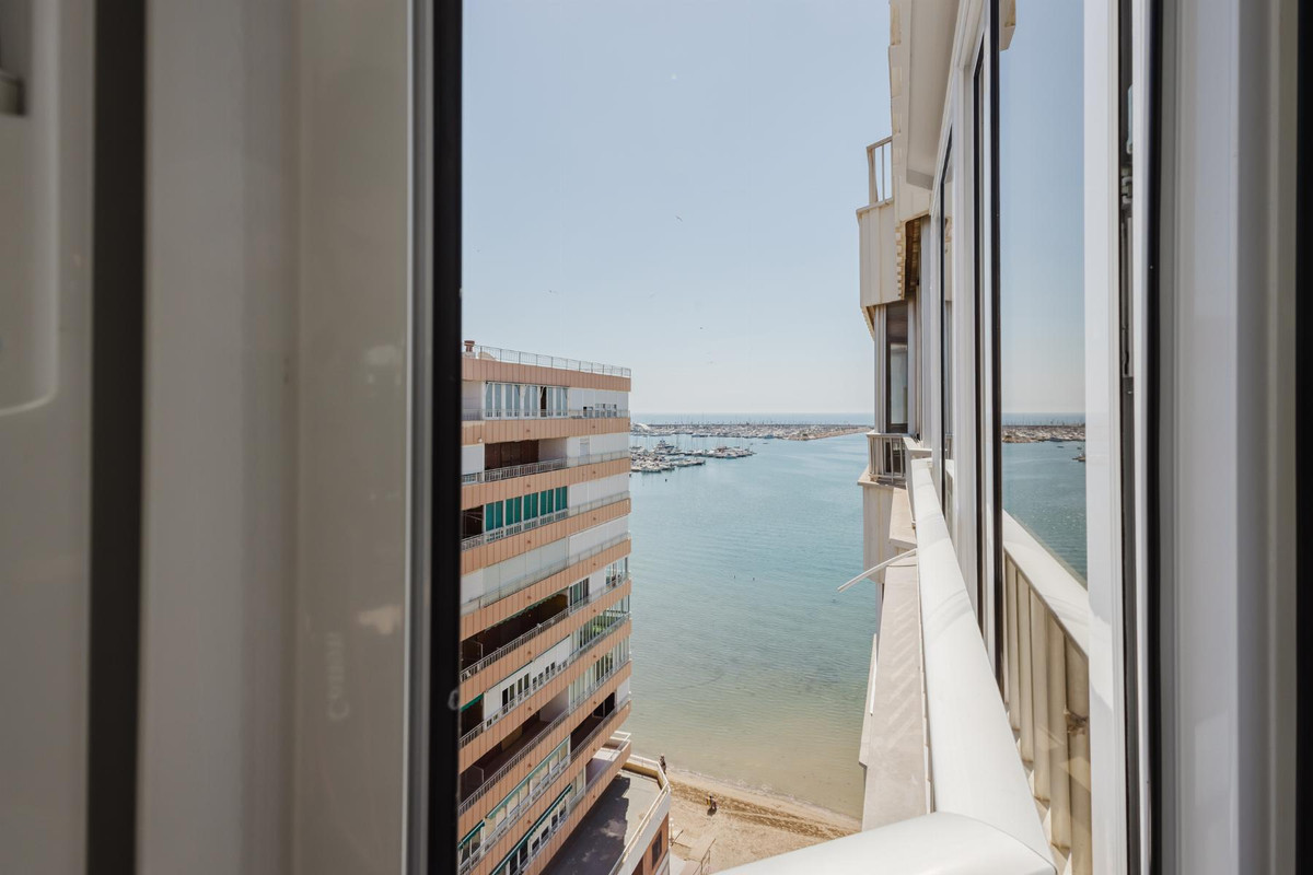 Penthouse te koop in Torrevieja | 3 slaapkamers H5330131