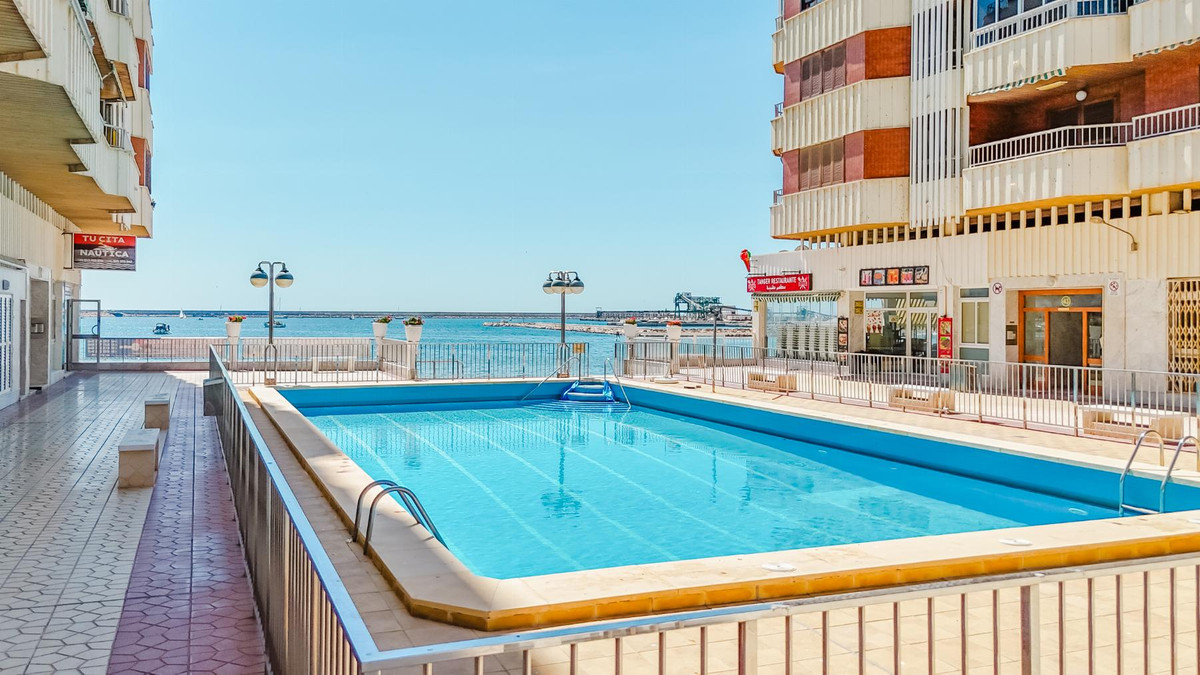 Penthouse te koop in Torrevieja | 3 slaapkamers H5330131