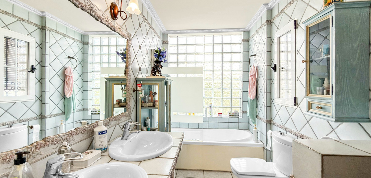 Huis te koop in Torrevieja | 5 slaapkamers H5343829