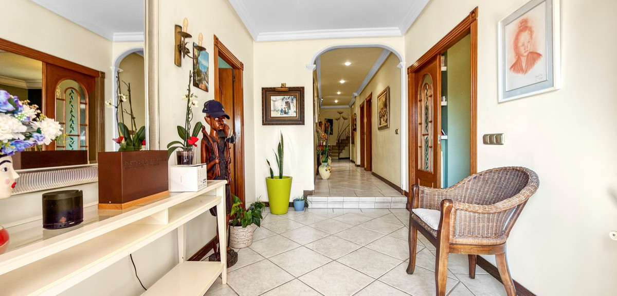 Huis te koop in Torrevieja | 5 slaapkamers H5343829