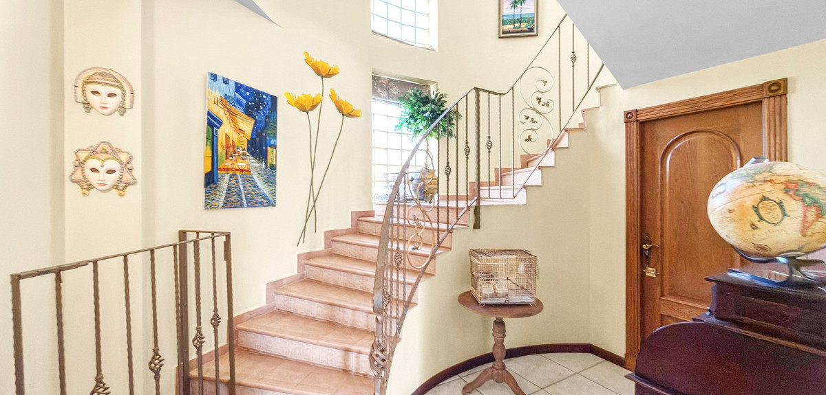 Huis te koop in Torrevieja | 5 slaapkamers H5343829