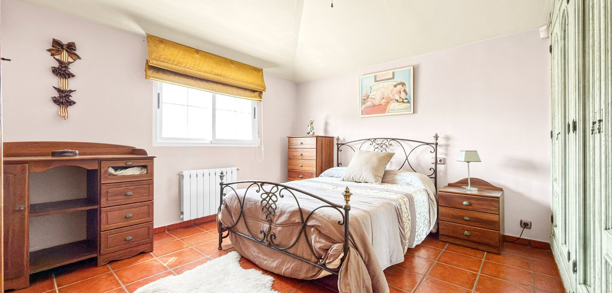 Huis te koop in Torrevieja | 5 slaapkamers H5343829