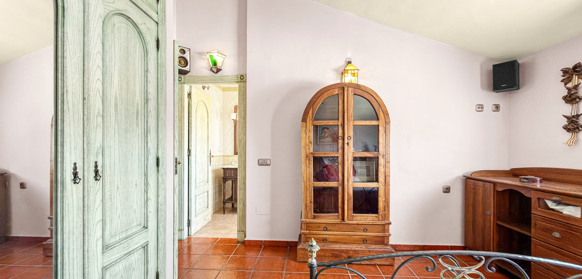 Huis te koop in Torrevieja | 5 slaapkamers H5343829