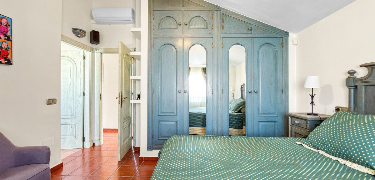 Huis te koop in Torrevieja | 5 slaapkamers H5343829