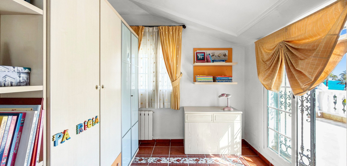 Huis te koop in Torrevieja | 5 slaapkamers H5343829