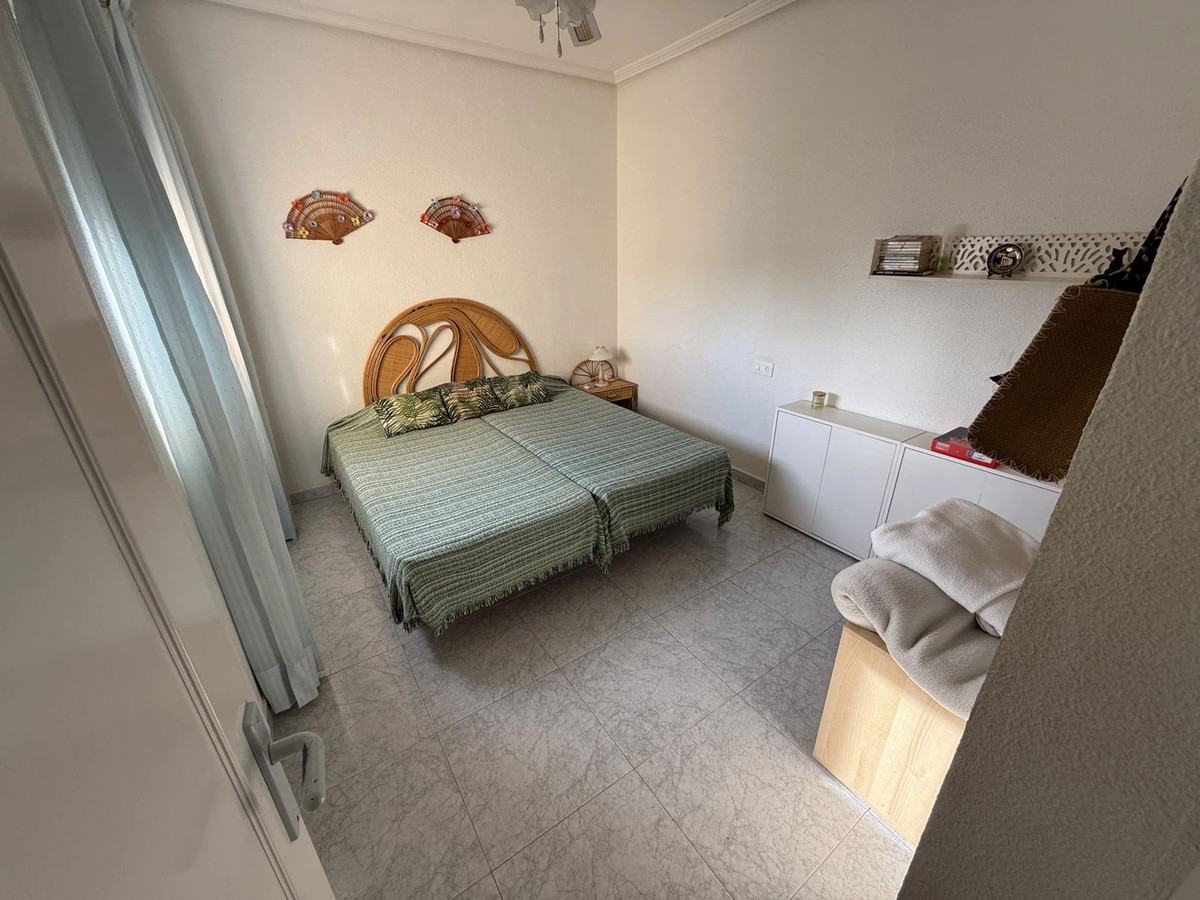 Huis te koop in Torrevieja | 6 slaapkamers H5347210