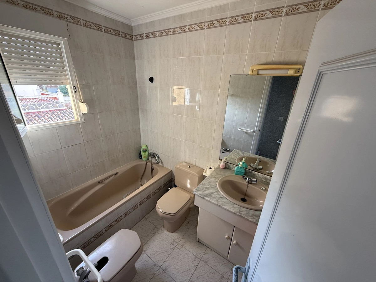 Huis te koop in Torrevieja | 6 slaapkamers H5347210