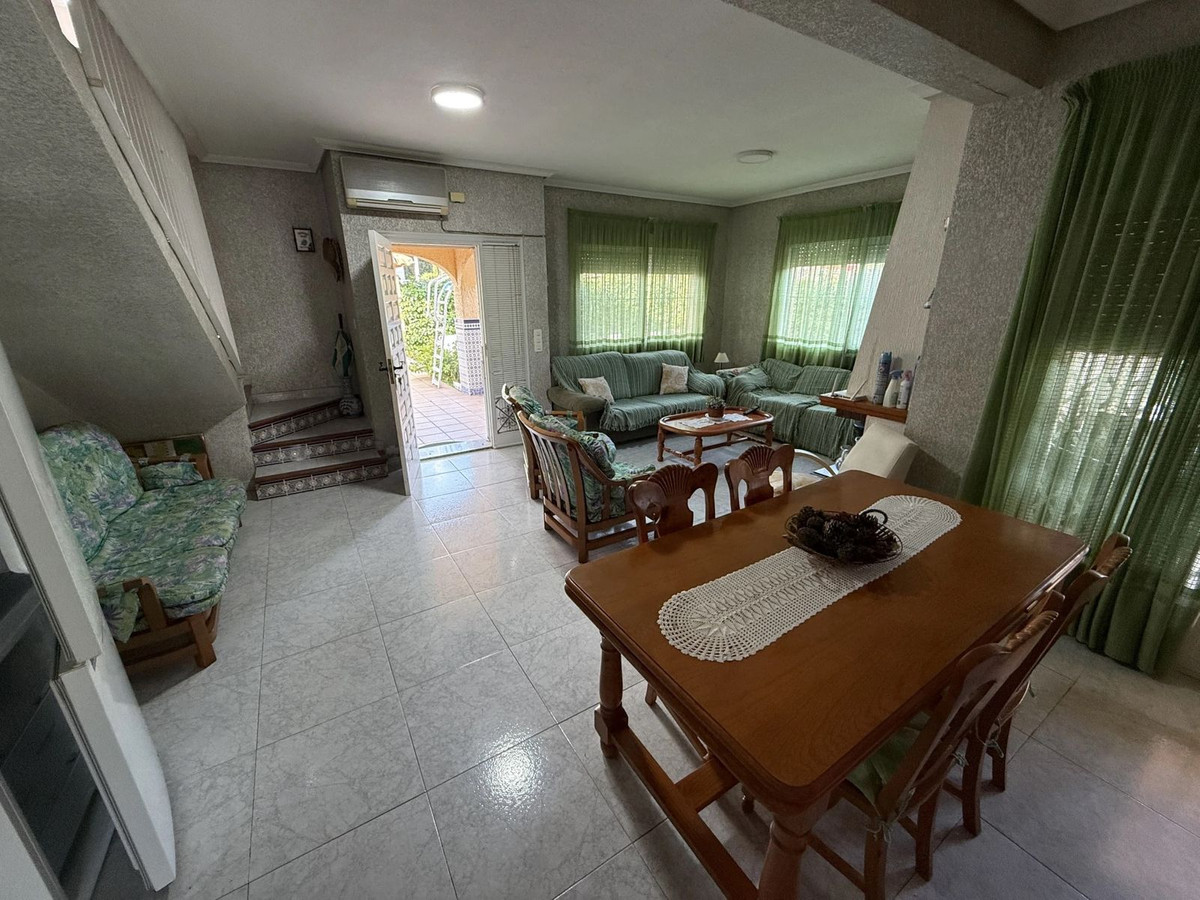 Huis te koop in Torrevieja | 6 slaapkamers H5347210