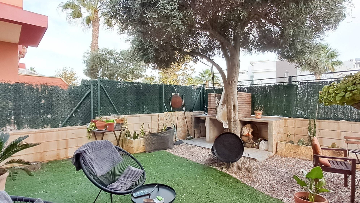 Huis te koop in Torrevieja | 2 slaapkamers H5350177