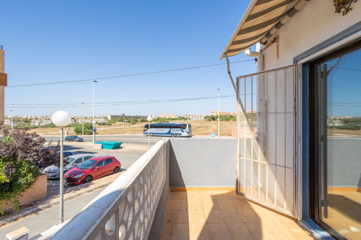 Huis te koop in Torrevieja | 2 slaapkamers H5353819