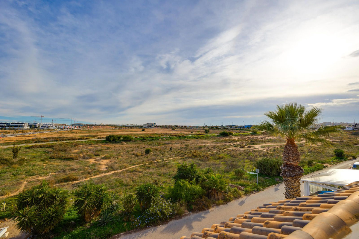 Bungalow te koop in Torrevieja | 3 slaapkamers H5354035