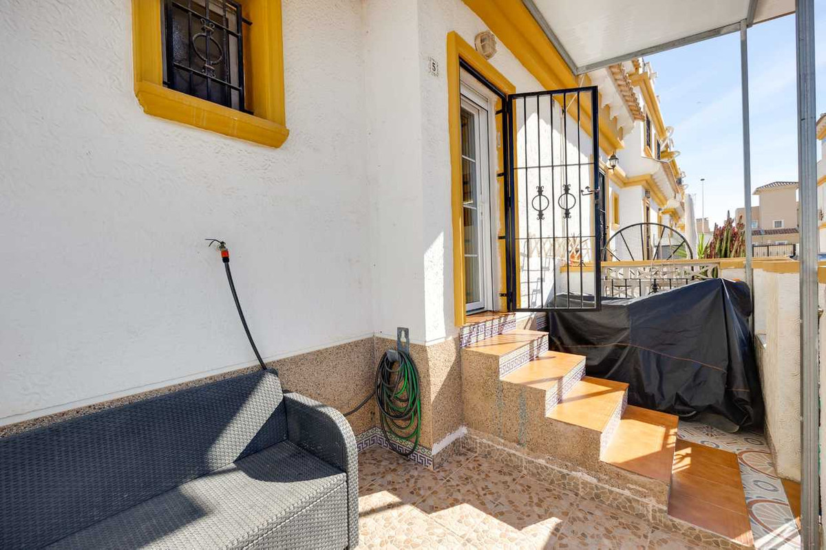 Huis te koop in Torrevieja | 3 slaapkamers H5354632