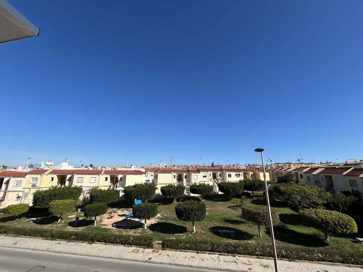 Huis te koop in Torrevieja | 3 slaapkamers H5354632