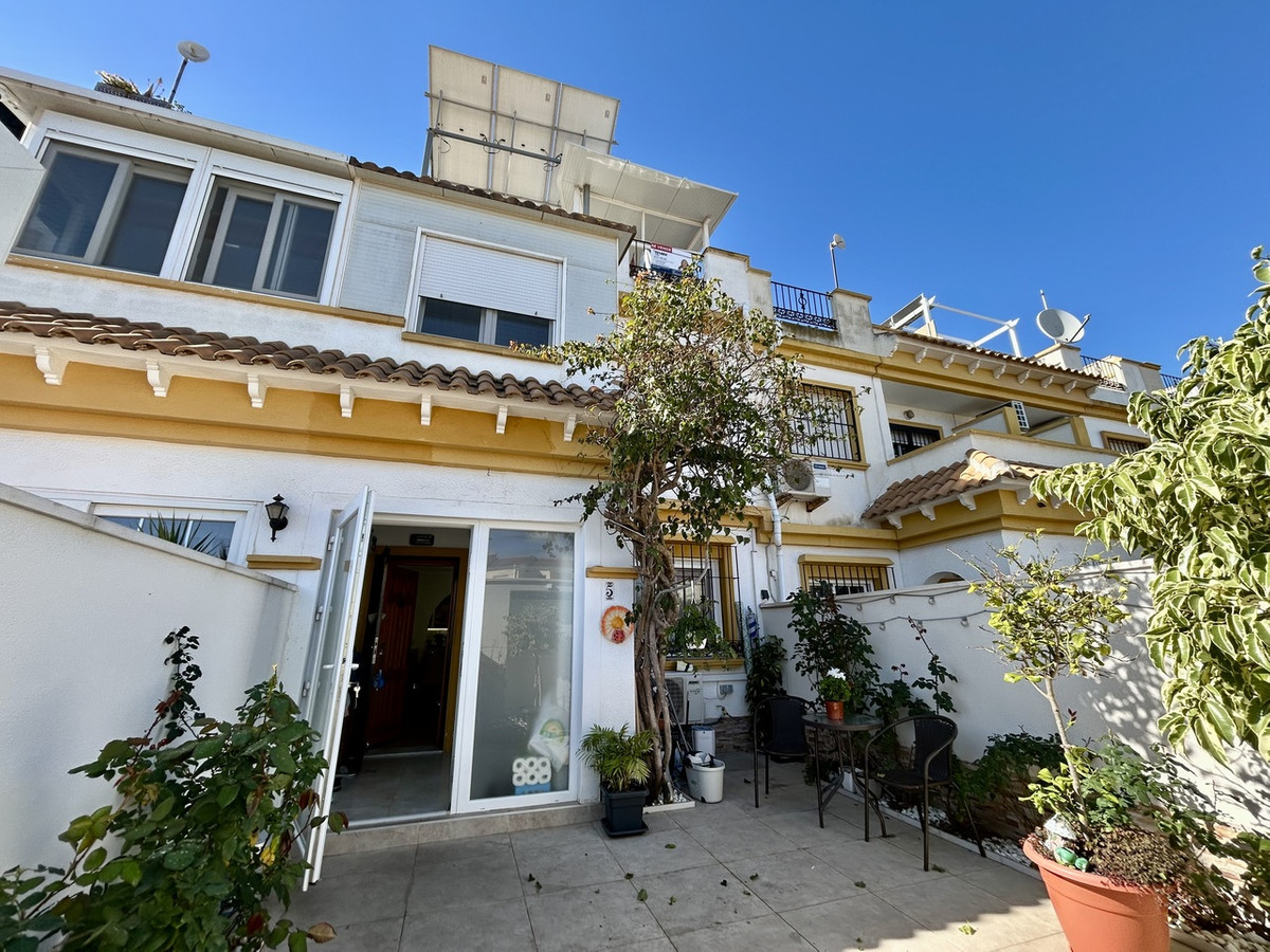 Huis te koop in Torrevieja | 3 slaapkamers H5354632