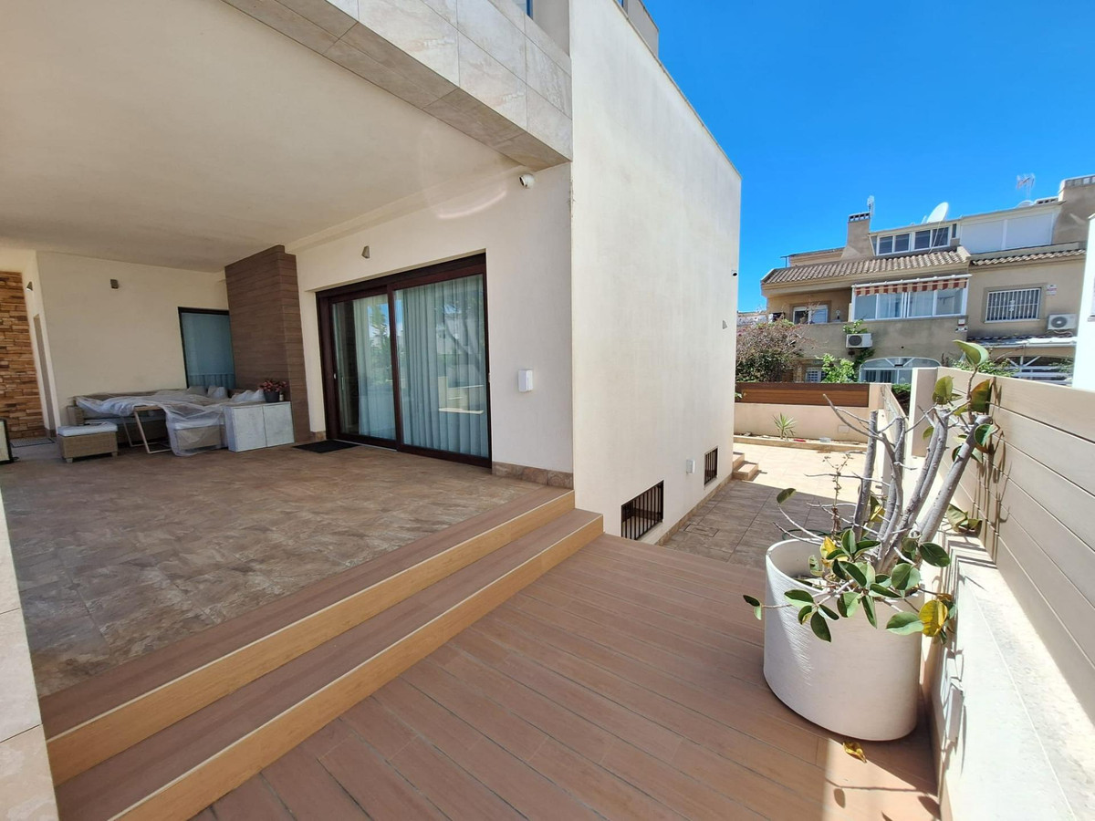 Huis te koop in Torrevieja | 2 slaapkamers H5361586