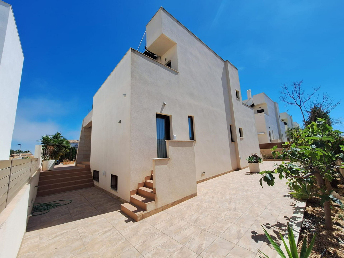 Huis te koop in Torrevieja | 2 slaapkamers H5361586