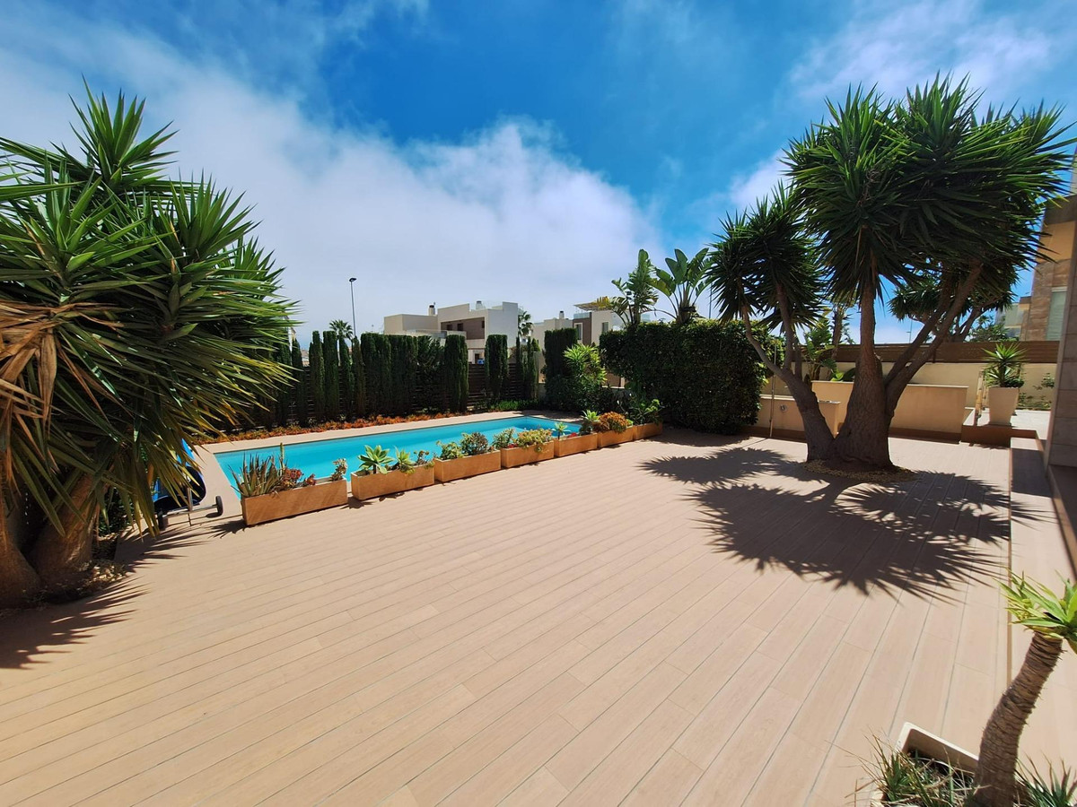 Huis te koop in Torrevieja | 2 slaapkamers H5361586