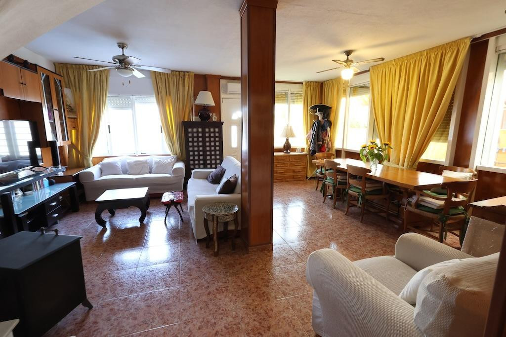 Huis te koop in Torrevieja | 3 slaapkamers H5362258