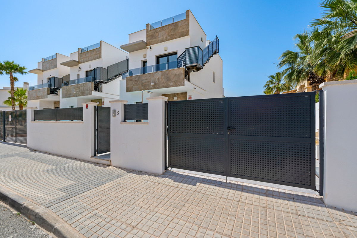 Huis te koop in Torrevieja | 3 slaapkamers H5372023