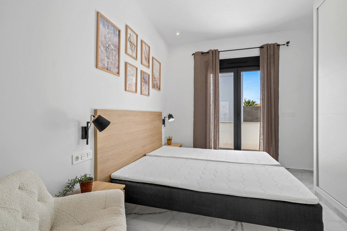 Huis te koop in Torrevieja | 3 slaapkamers H5372023