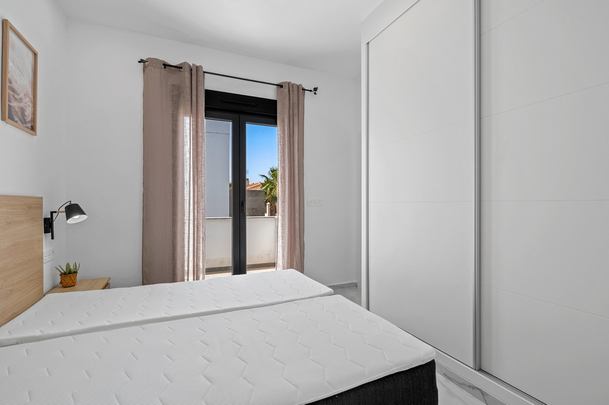 Huis te koop in Torrevieja | 3 slaapkamers H5372023