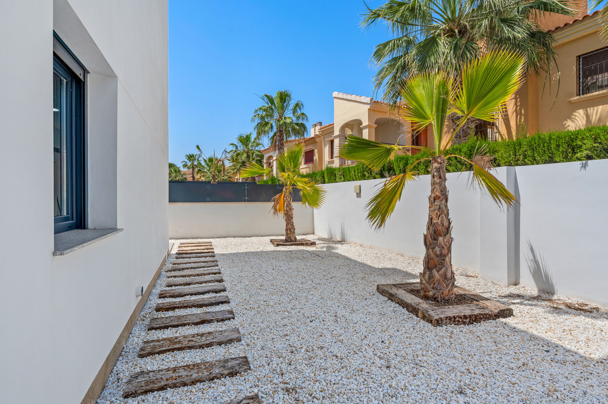 Huis te koop in Torrevieja | 3 slaapkamers H5372023