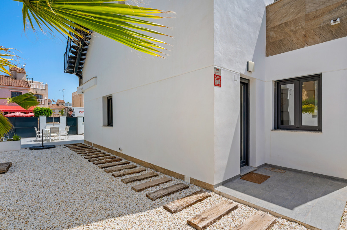 Huis te koop in Torrevieja | 3 slaapkamers H5372023