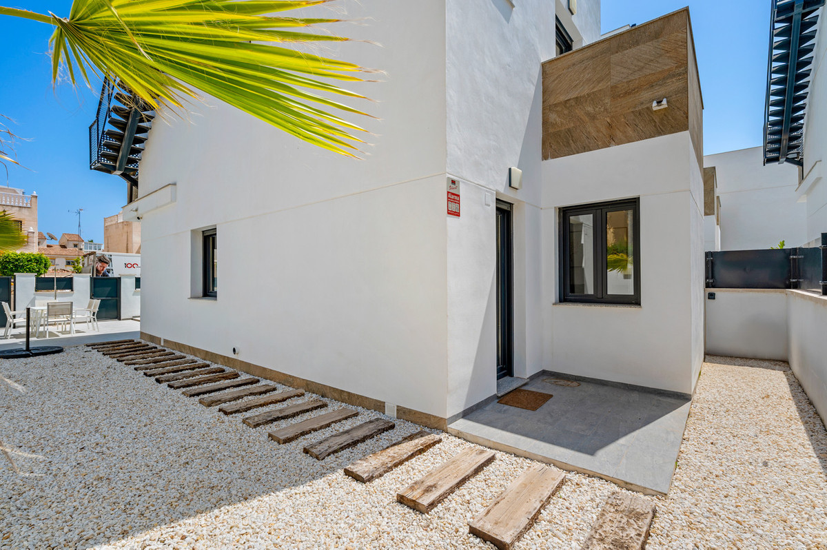 Huis te koop in Torrevieja | 3 slaapkamers H5372023