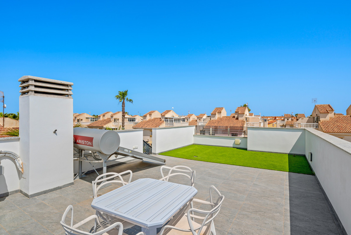 Huis te koop in Torrevieja | 3 slaapkamers H5372023
